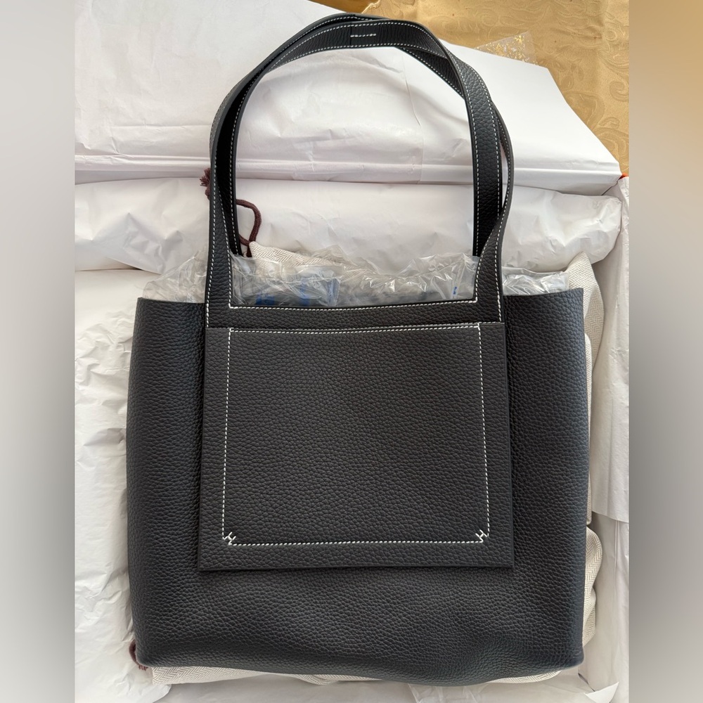 Hermes Cabasellier 89 Noir Black Tote Bag with White Stitching